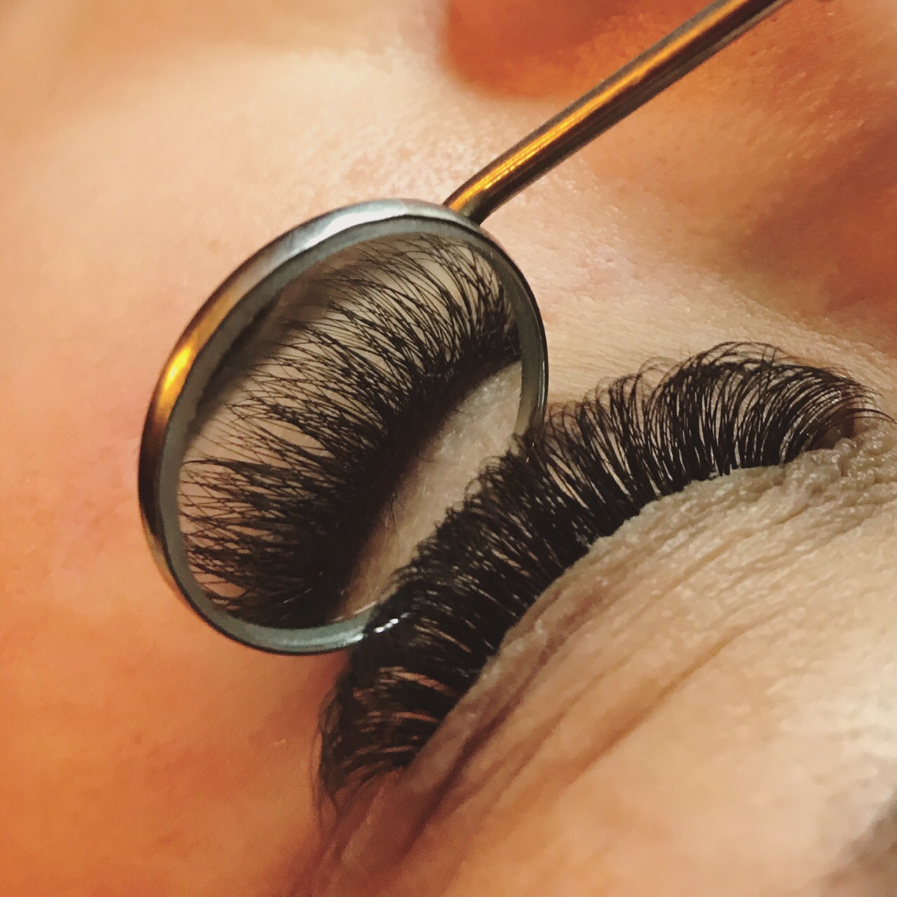 Наращивание ресниц — кукольный эффект